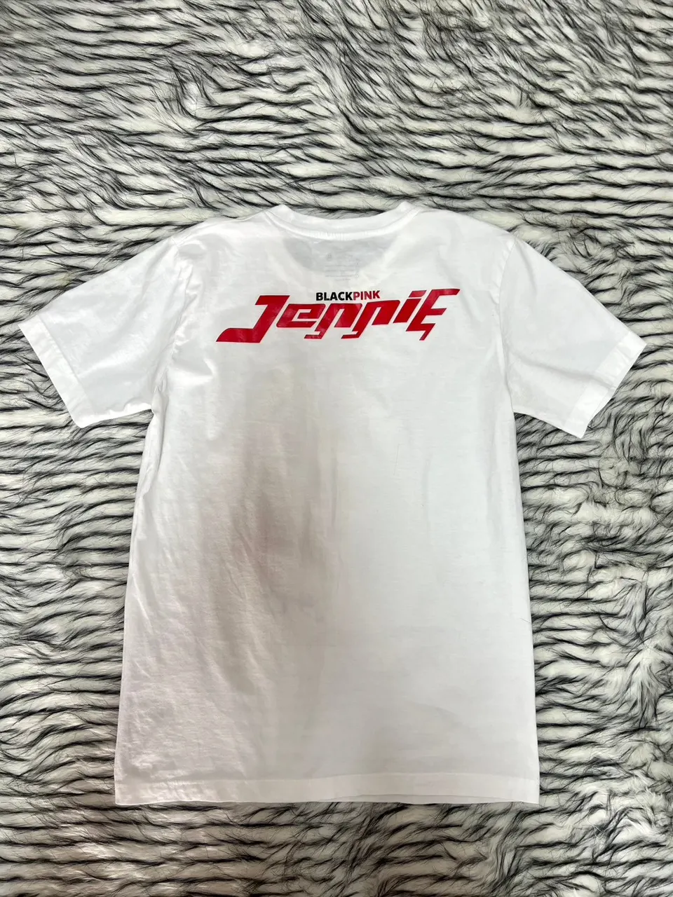 🤍💗 น่ารักมาก! เสื้อยืด Jennie BLACKPINK (Jennie Kim) สไตล์สตรีทวินเทจ 💗🤍เมนเจนนี่ต้องมีเก็บครับ! เสื้อยืดสกรีนลาย ยัยเกี๊ยว เจนนี่ แบล็กพิงก์ ลายกราฟิกสวยหรูดูแพง สกรีนหน้าคมชัด สีสวยสด ตัวเสื้อสีขาวสะอาด ตาข่ายลายผ้าสวย ใส่แมทช์ลุค Streetwear ได รูปที่ 2