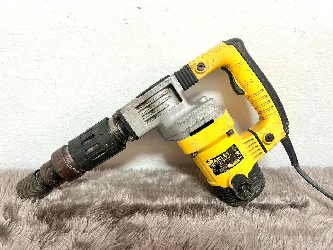 เครื่องสกัดไฟฟ้า STANLEY รุ่น STHM5KHV-B1 รูปที่ 2