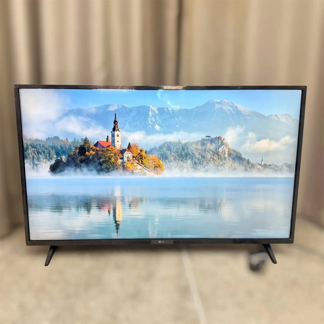 สมาร์ททีวี LG 43 นิ้ว 4K UHD LED รุ่น 43UQ7500PSF รูปที่ 2