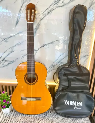 กีต้าร์โปร่ง Yamaha รุ่น CG101A กีตาร์คลาสสิก