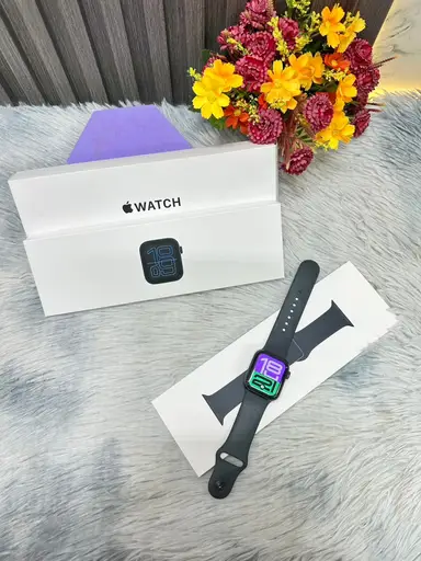 Apple Watch SE 3 GPS 40MM. ประกันศูนย์ถึง 16/6/70