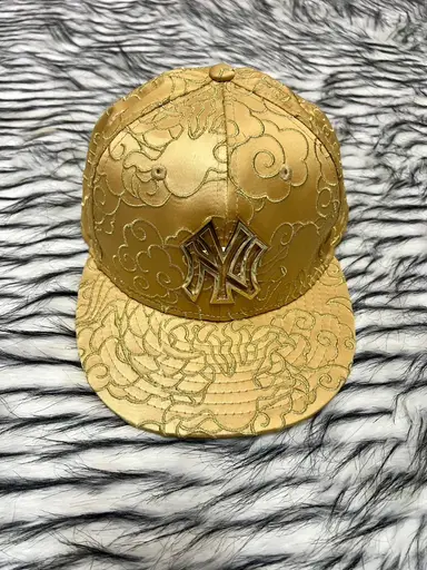 หมวก New Era รุ่น New York Yankees Year of the Dragon 9Fifty