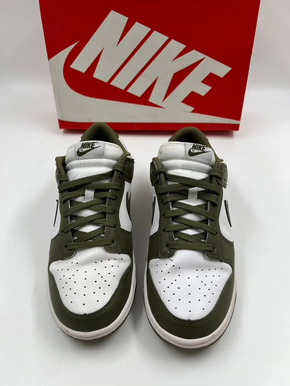 Used Nike Dunk Low Retro รูปที่ 2