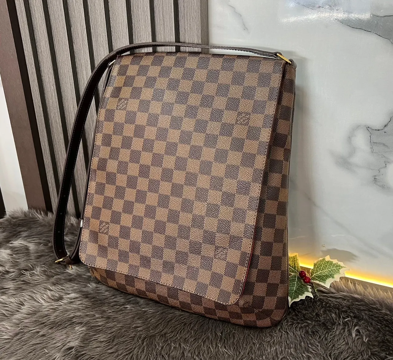 Used in Good Condition LOUIS VUITTON Musette Salsa GM Damier Ebene (ปี 2008) รูปที่ 2