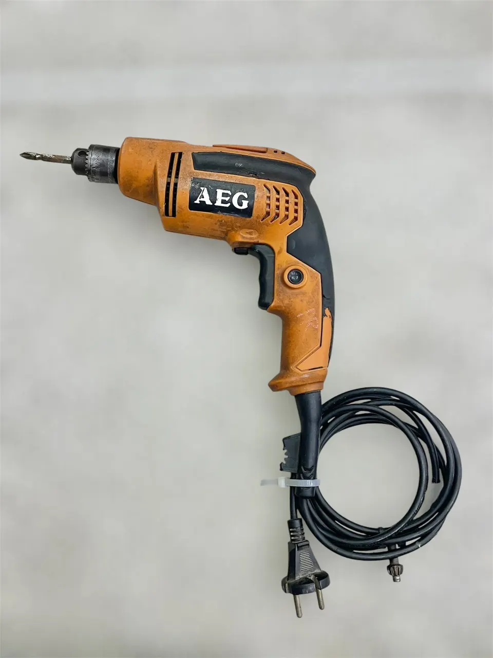 AEG สว่านกระแทก 4 หุน 630 W รุ่น SB630RE รูปที่ 2