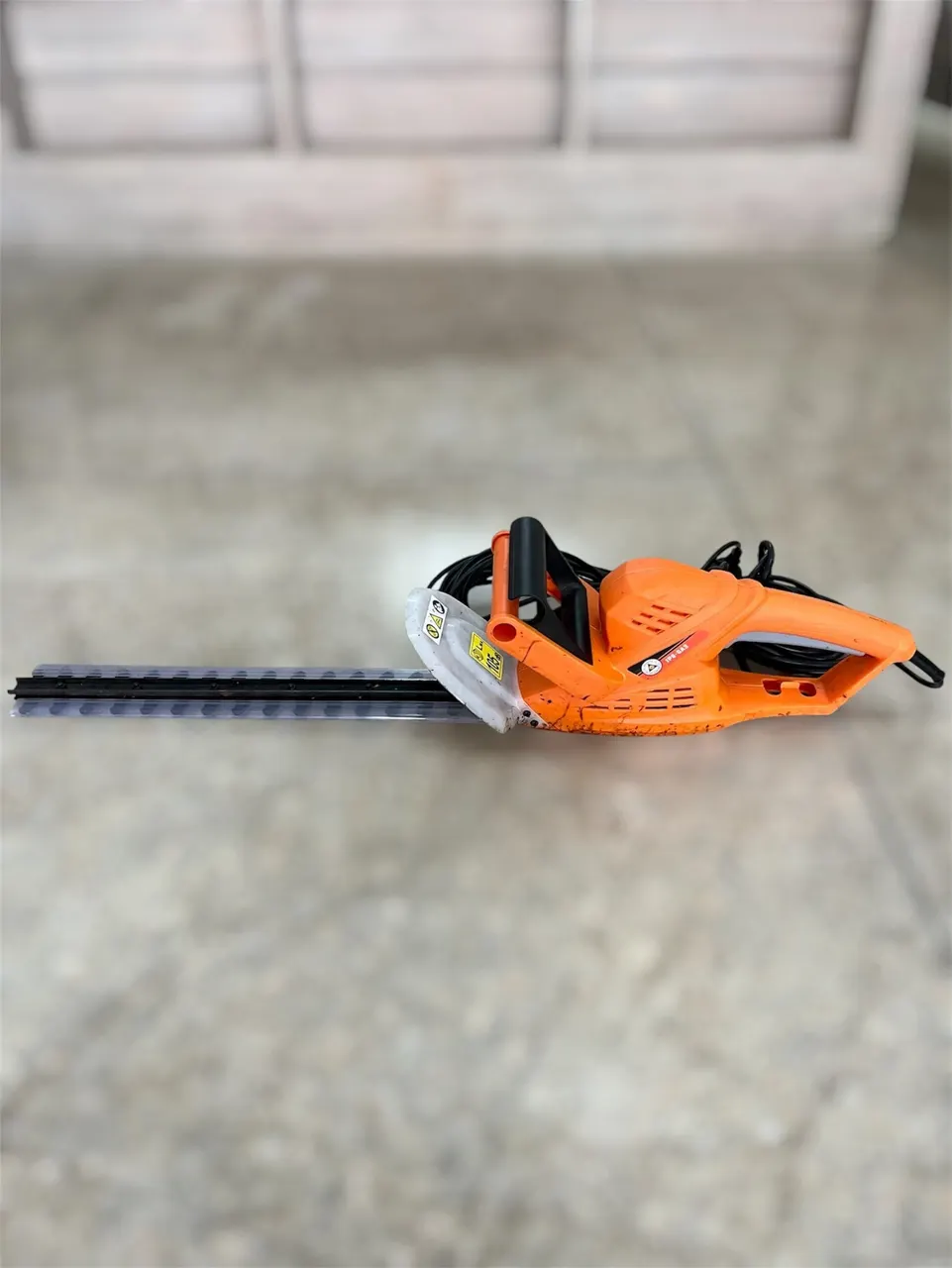 เครื่องแต่งพุ่มไม้ไฟฟ้า Hedge Trimmer P8-GA3 รูปที่ 2