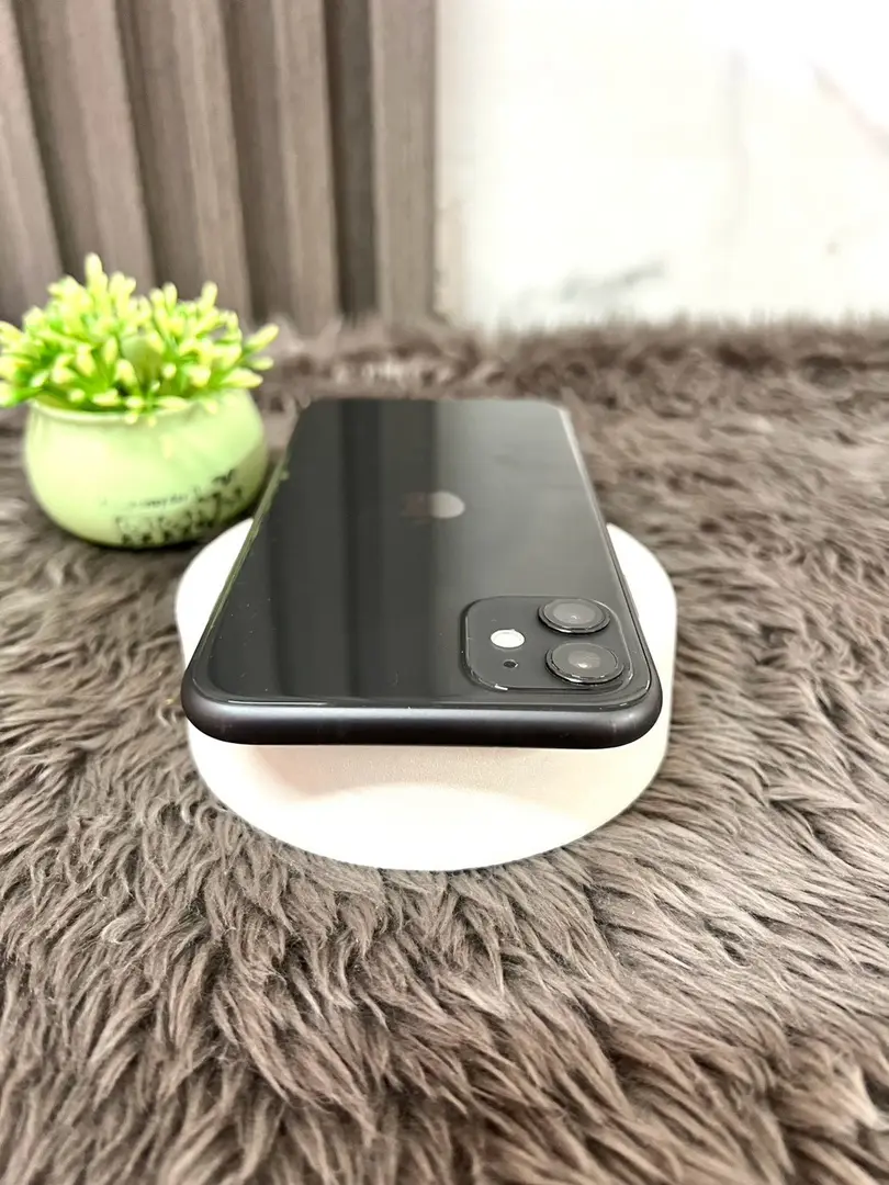 iPhone 11 64GB รูปที่ 2