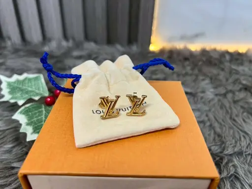 ต่างหู Louis Vuitton Iconic M00743 ปี 2022