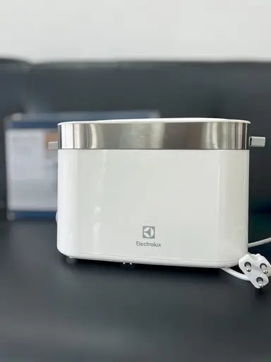 เครื่องปิ้งขนมปัง Electrolux รุ่น E2TS1-100W สีขาว