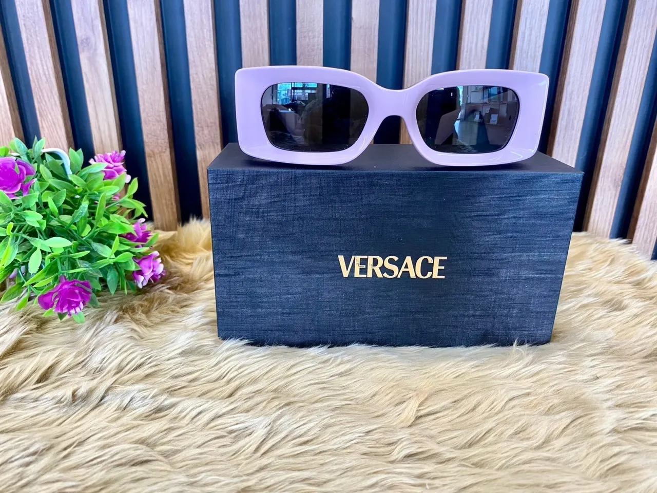 แว่นตากันแดด แบรนด์ Versace รูปที่ 2