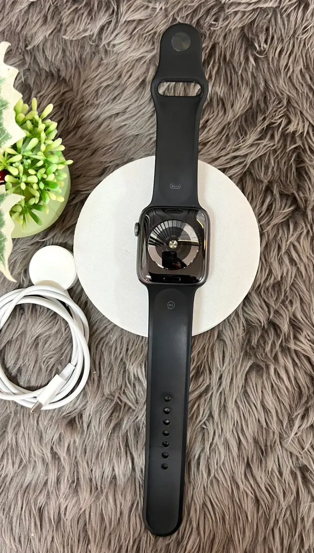 Apple Watch Series 5 Cellular+WiFi ขนาด 44 mm. รูปที่ 2