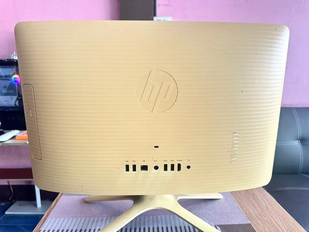 HP All-in-One รุ่น TPC-Q028-20 รูปที่ 2