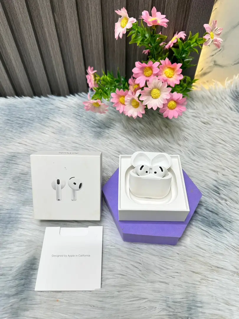Apple AirPods 4 รูปที่ 2