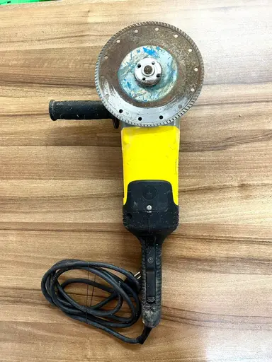 เครื่องเจียร 7 นิ้ว Stanley รุ่น SL227-B1