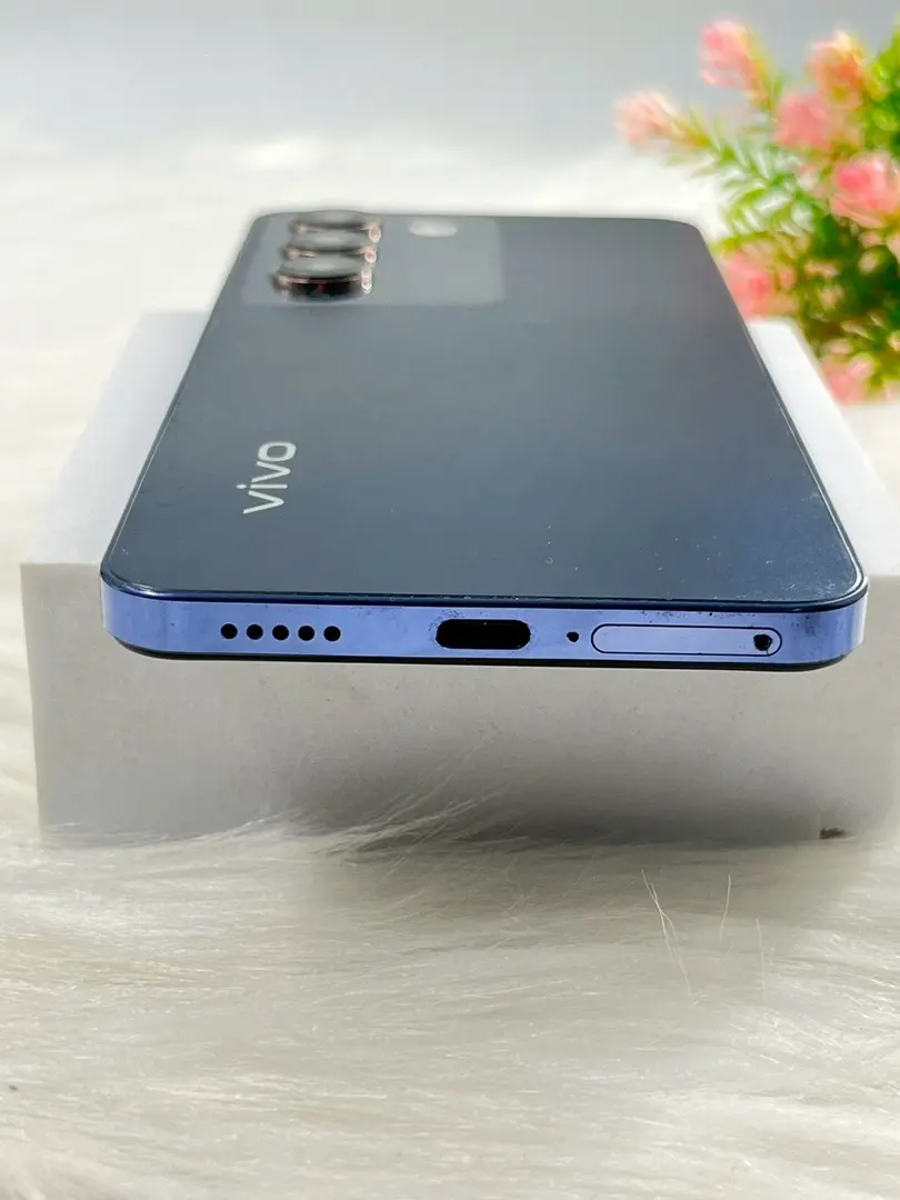 VIVO Y100 5G (8GB+256GB) รูปที่ 2