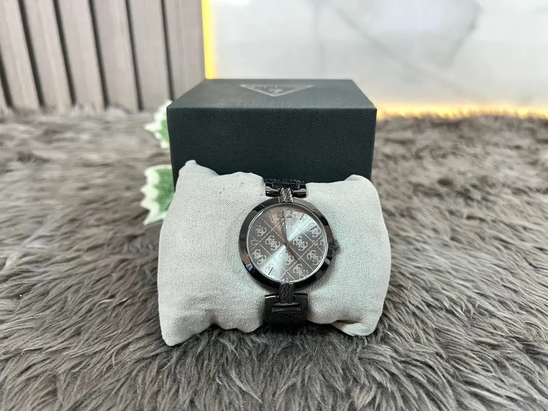 นาฬิกาข้อมือสตรี Guess รุ่น G Luxe (รหัสรุ่น W1228L4) รูปที่ 2