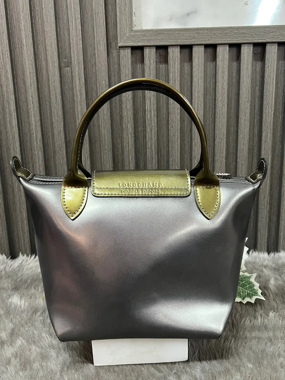 กระเป๋า Longchamp Big Horse Logo Embossed Hand Tote Bag รูปที่ 2