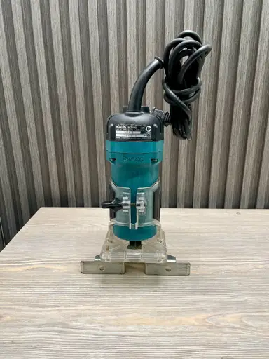 เครื่องทริมเมอร์ Makita รุ่น Makita M3700