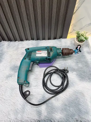 สว่านกระแทกMakita รุ่น HP1510