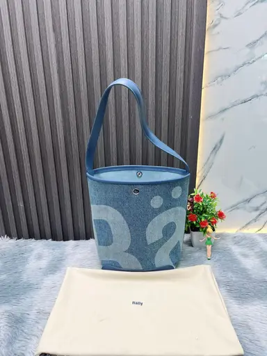 กระเป๋า Rally Tote Bag Denim